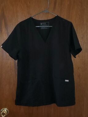 Figs Black V-Neck Scrub Top Sz Large